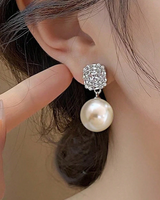 AROS ANA