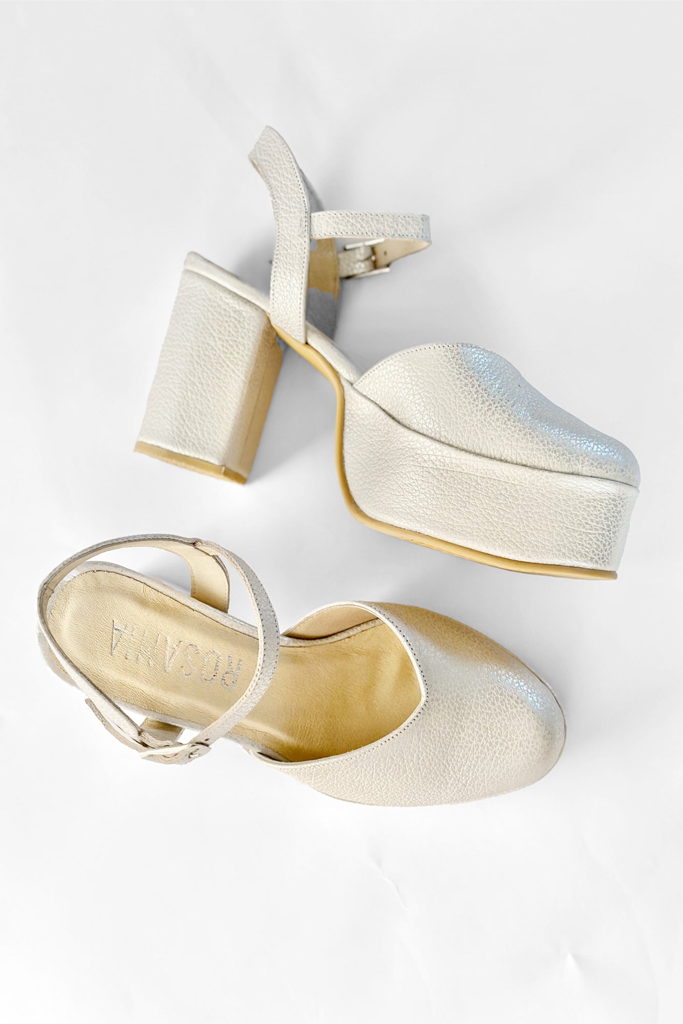 ZAPATO ISABEL BLANCO PLATA 2