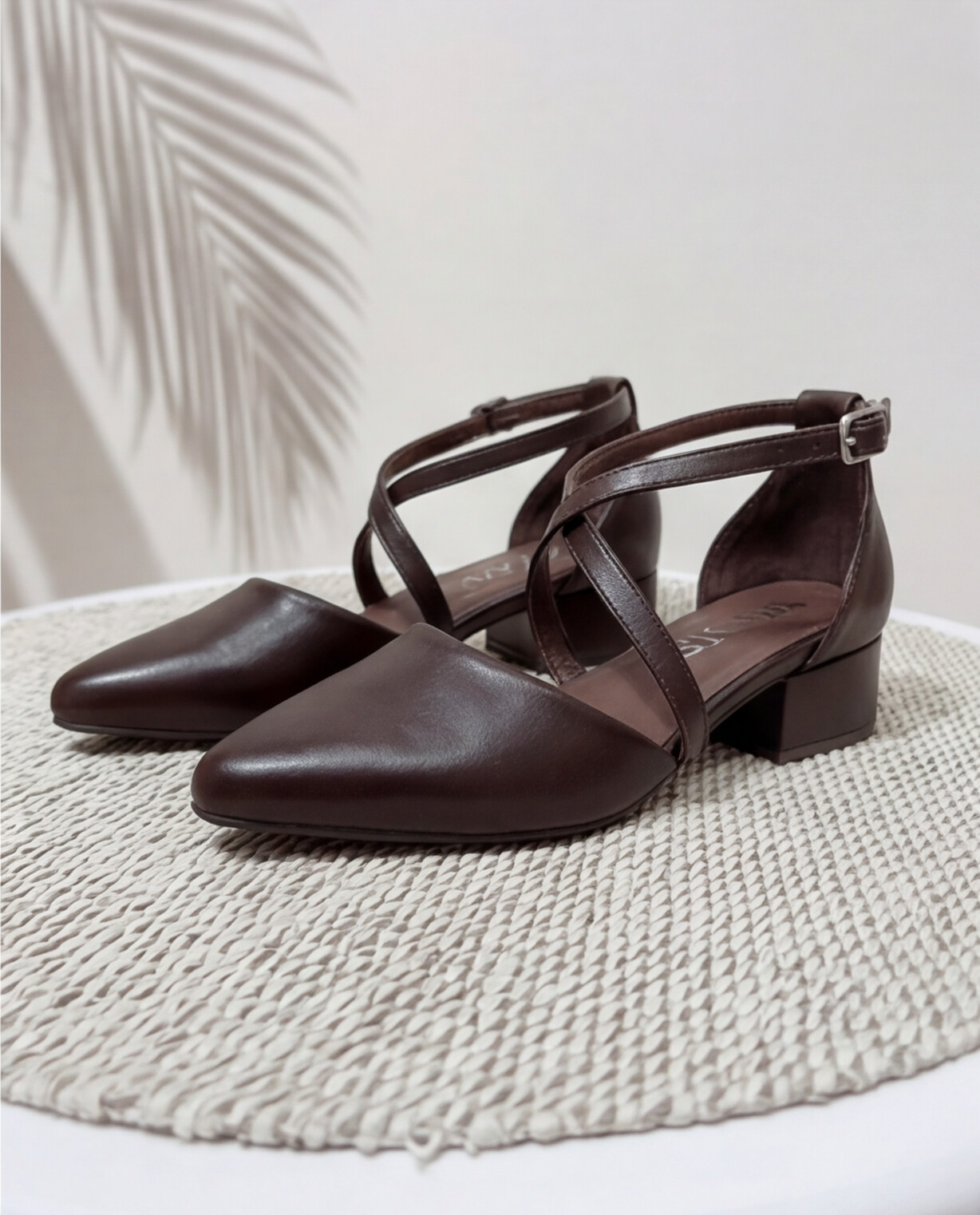 ZAPATO VICTORIA CAFÉ MORO