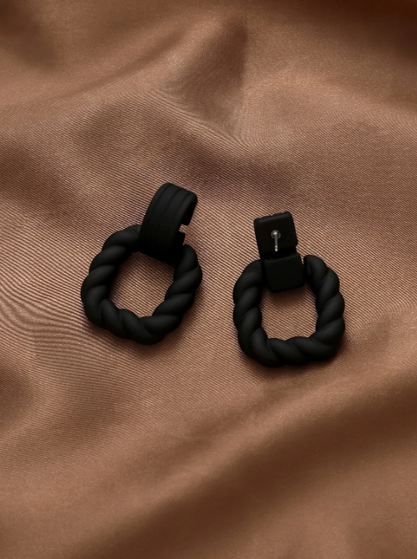 AROS GEOMÉTRICOS NEGROS
