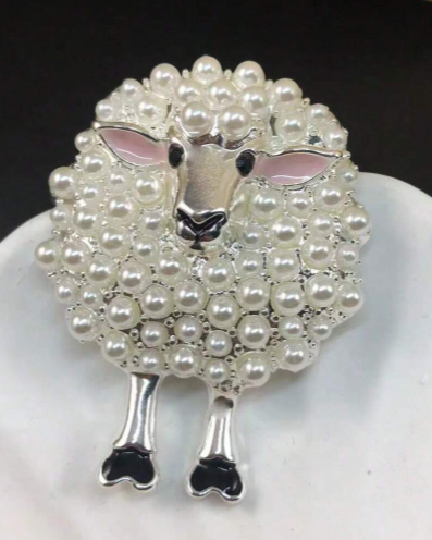 BROCHE OVEJA BLANCA