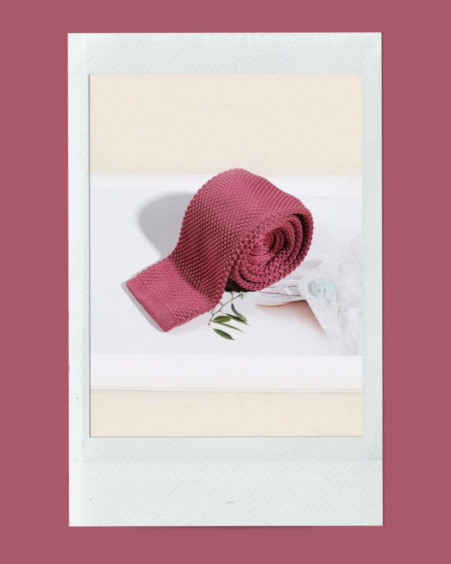 CORBATA ROSA