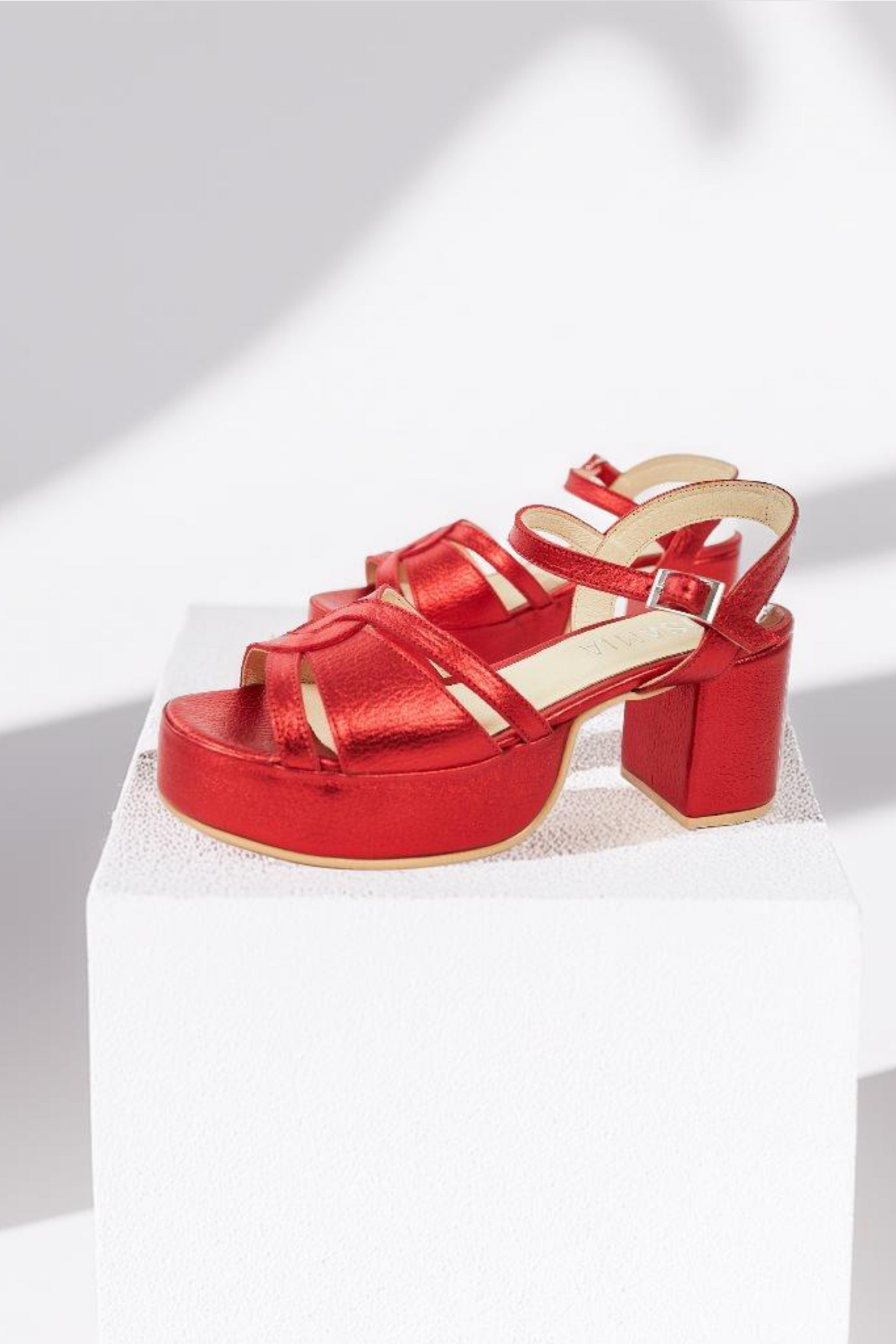 SANDALIA CHARLOTTE ROJO ELECTRICO