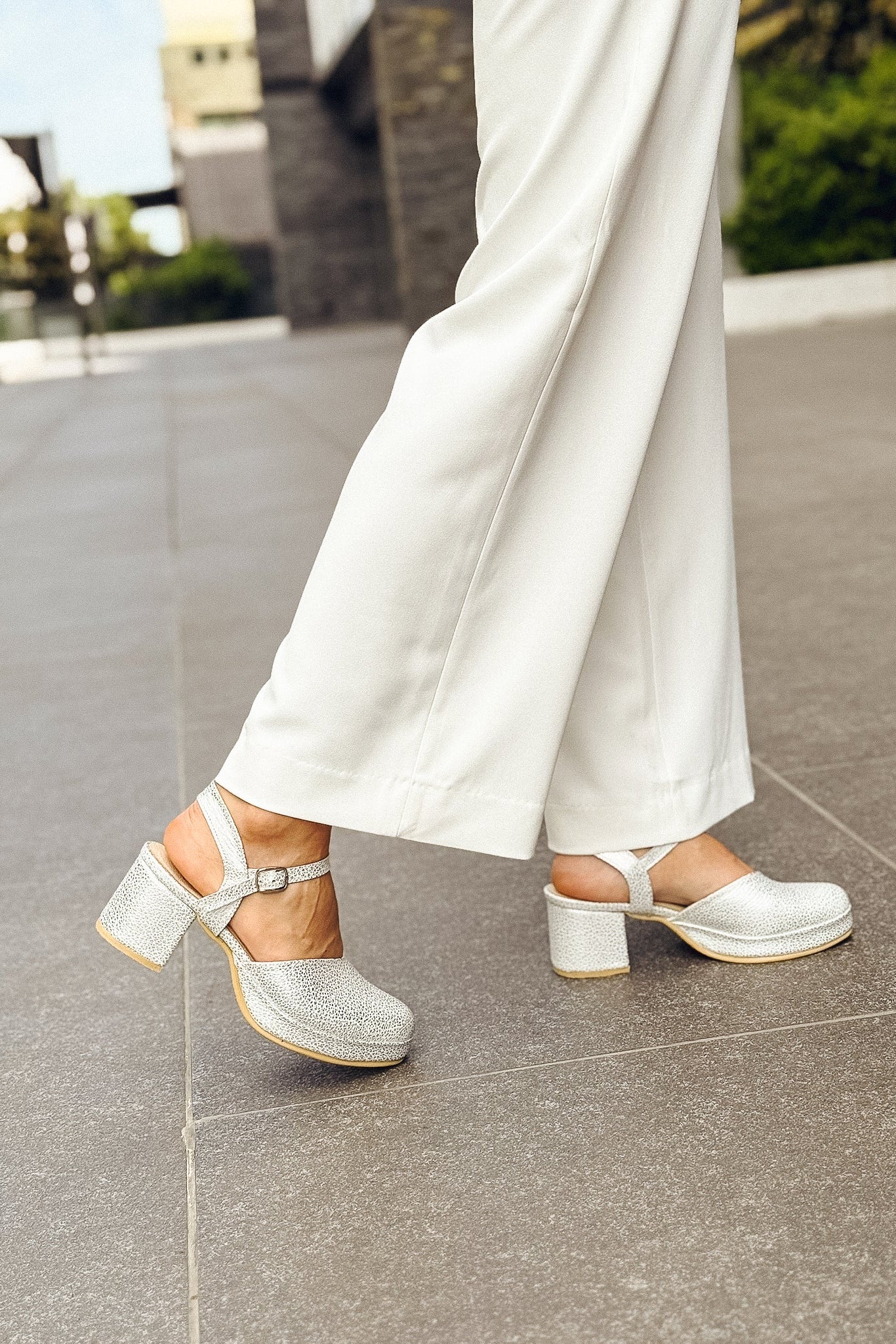 ZAPATO ISABEL BLANCO PLATA 1