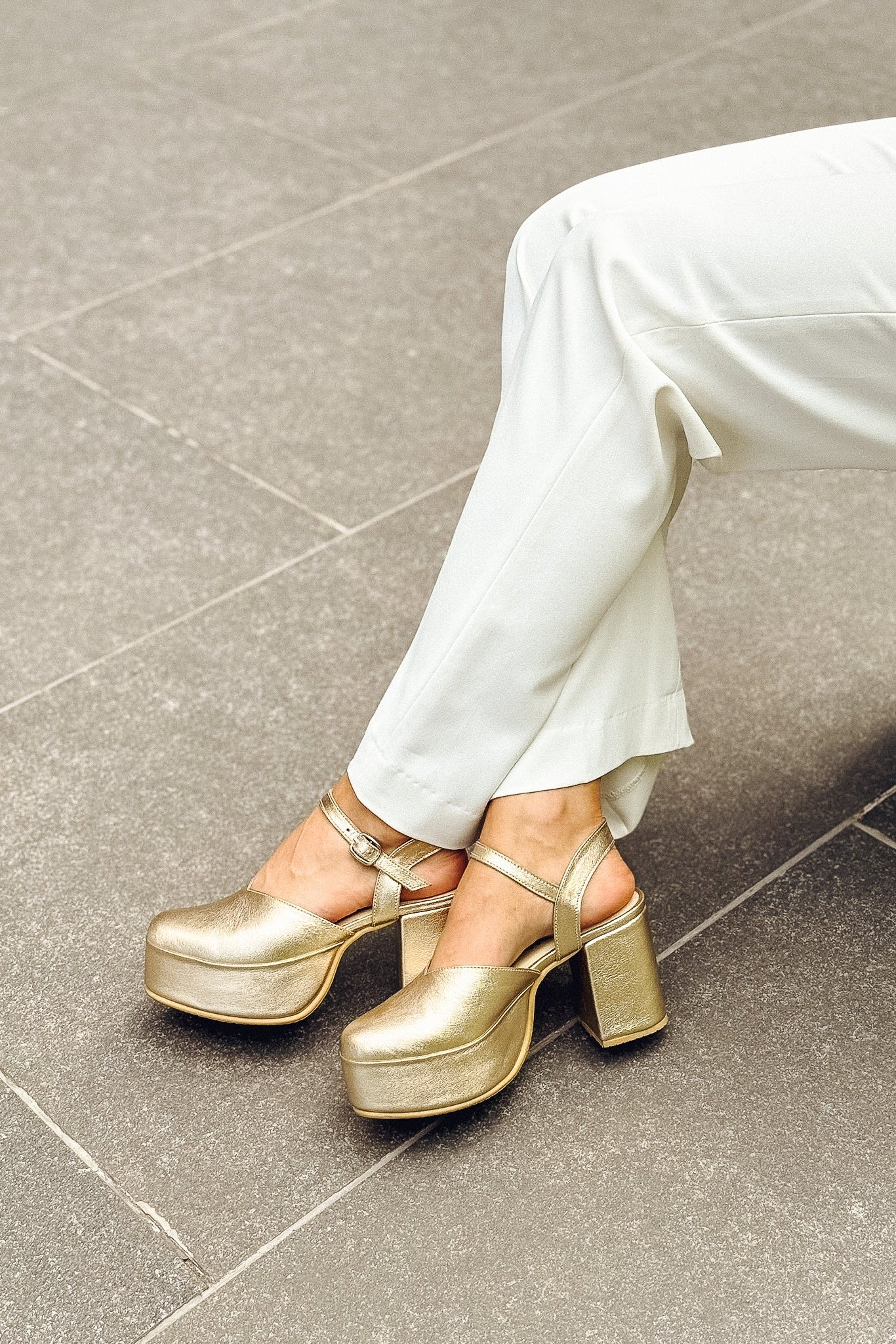 ZAPATO ISABEL NIQUEL 2