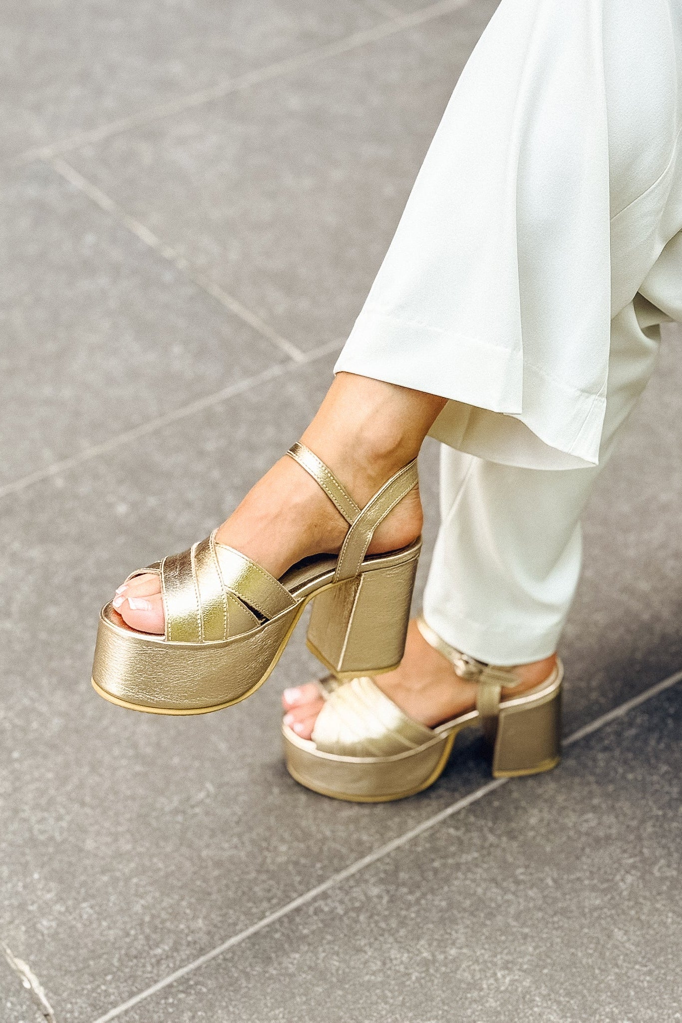 SANDALIA SOFIA NIQUEL 2