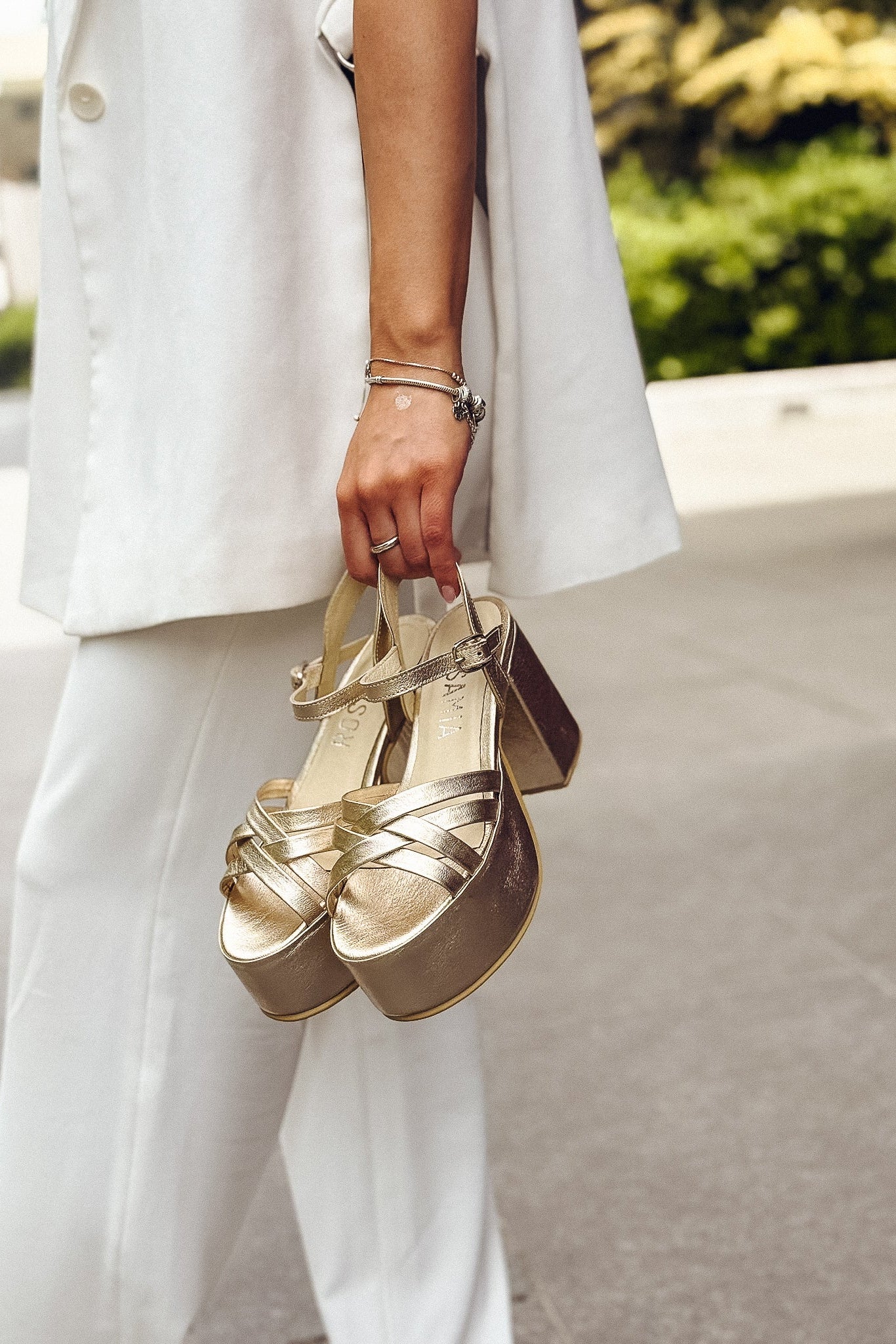 SANDALIA ESTELA NIQUEL 2