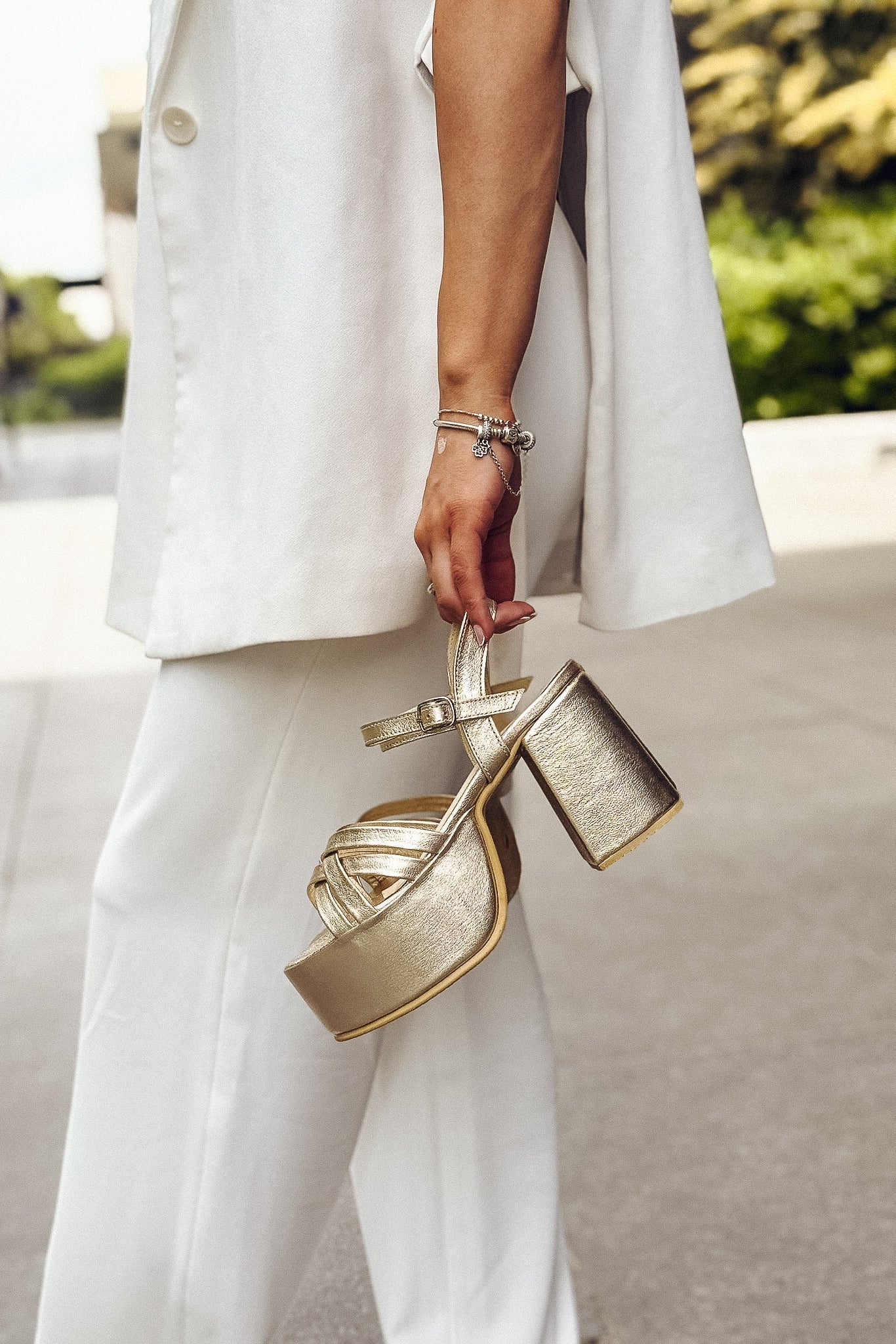 SANDALIA ESTELA NIQUEL 2