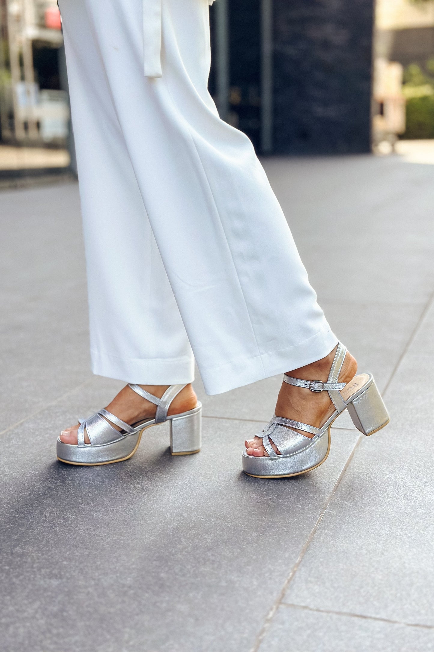 SANDALIA CHARLOTTE PLATA 1