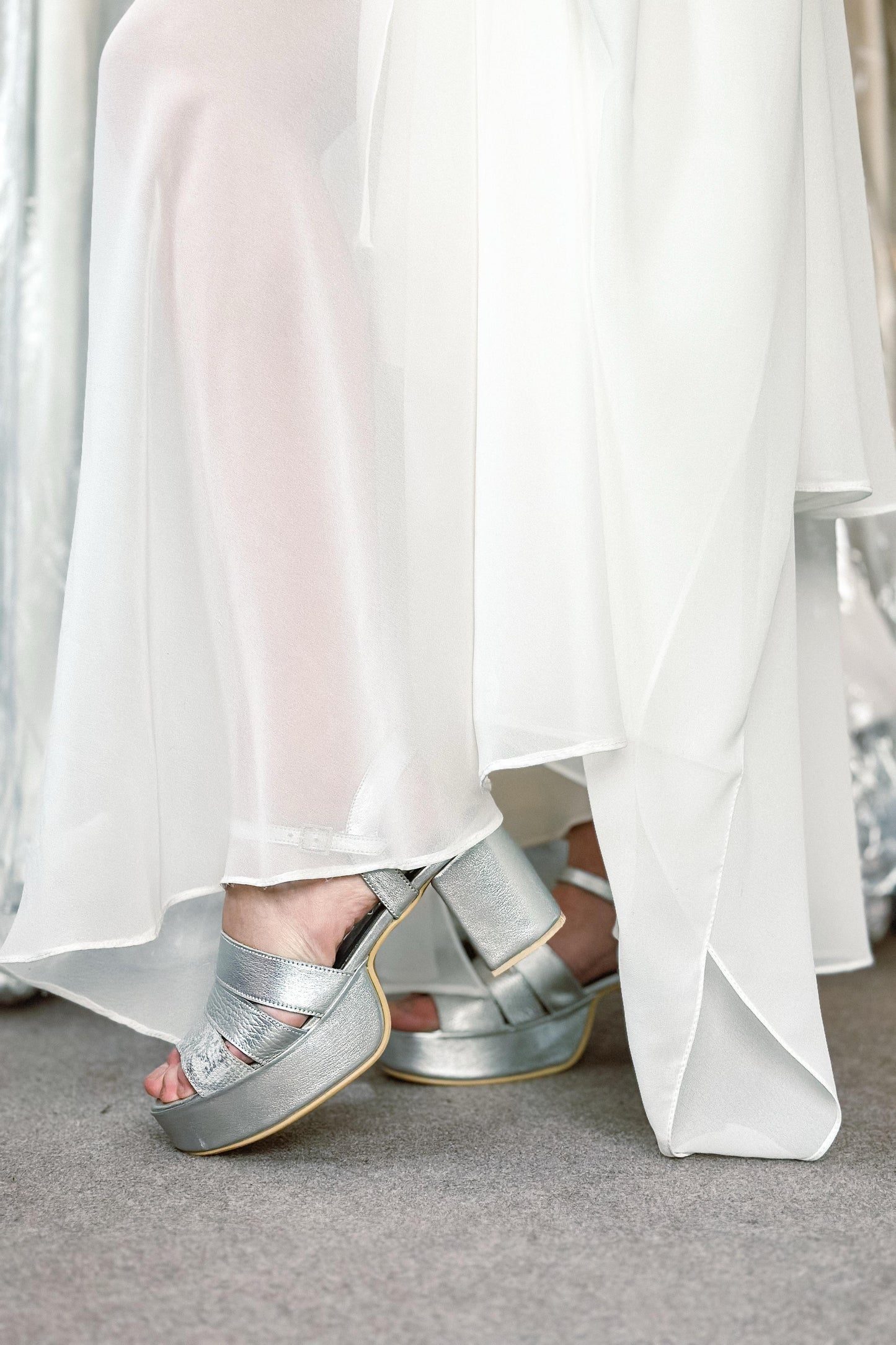 SANDALIA OLIVIA PLATA 1